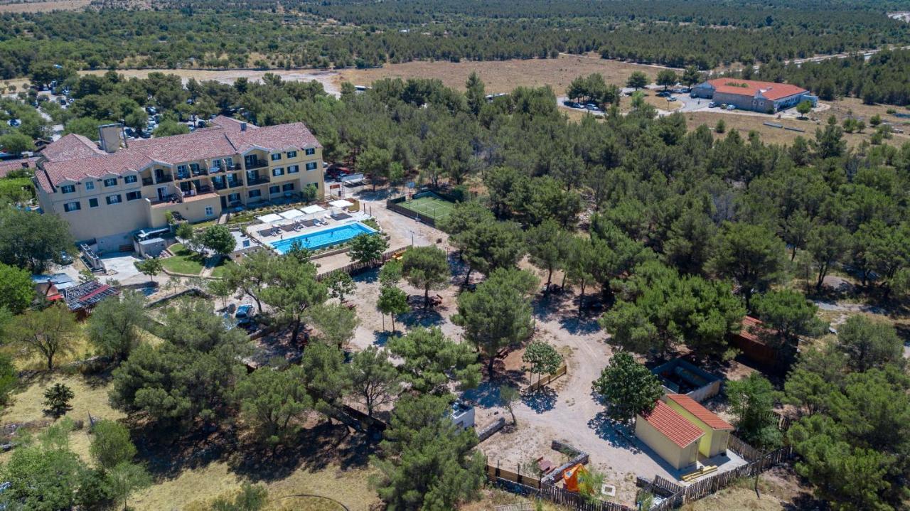Camping Vrata Krke Hotell Lozovac Eksteriør bilde